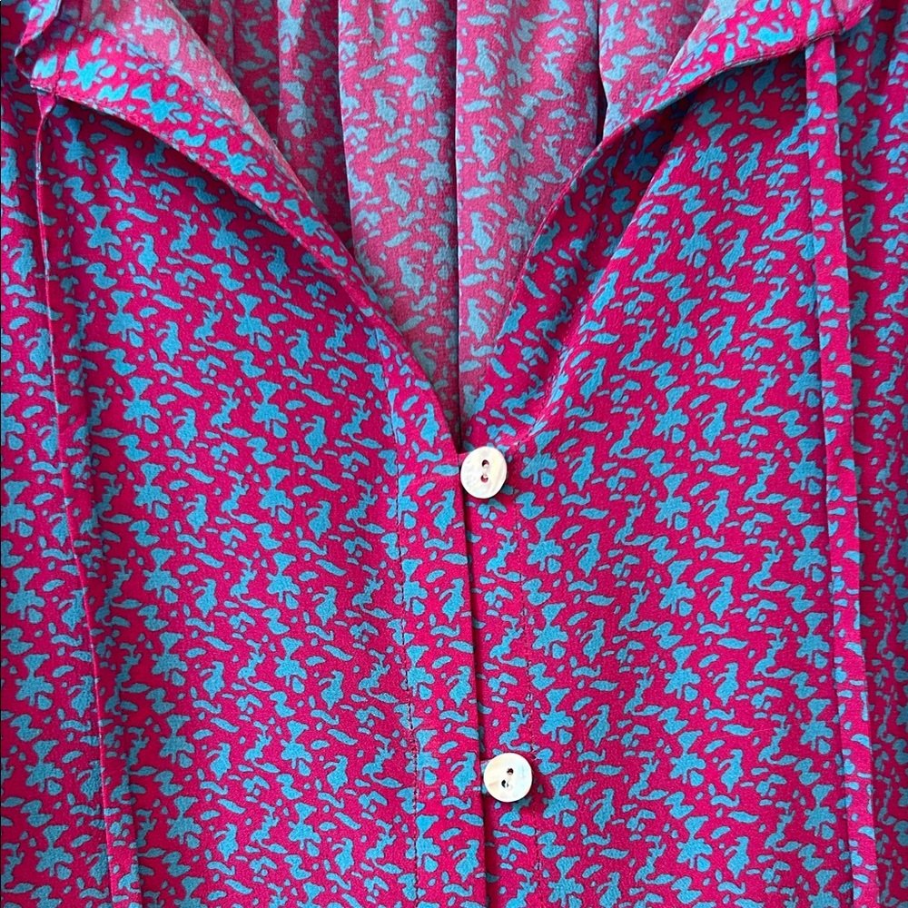 Chic Purple Patterned Blouse - image 4